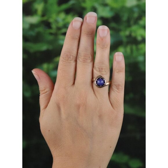 10k Yellow Gold Lab Created Blue Star Sapphire Ring Size 7 - Picture 2 of 8